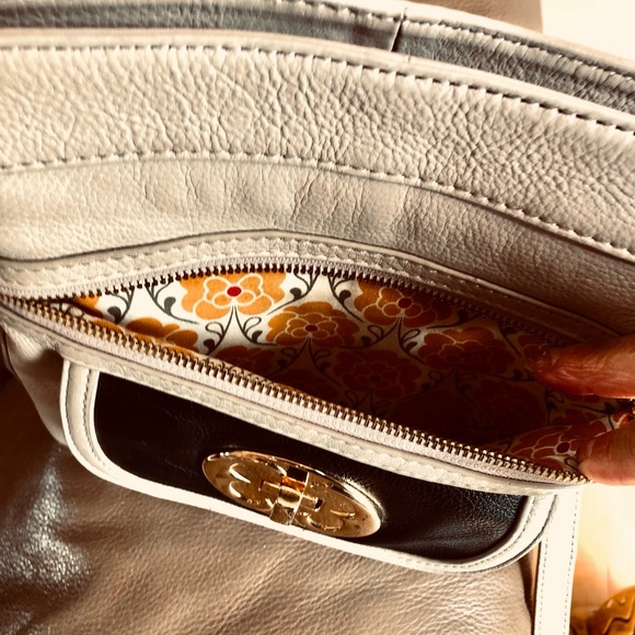 Emma Fox, Beige, Black, Cream, Soft Leather Crossbody Bag, GUC - Picture 12 of 15